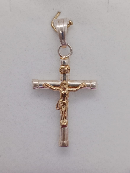 Imagen de Cristo en plata y oro laminado.